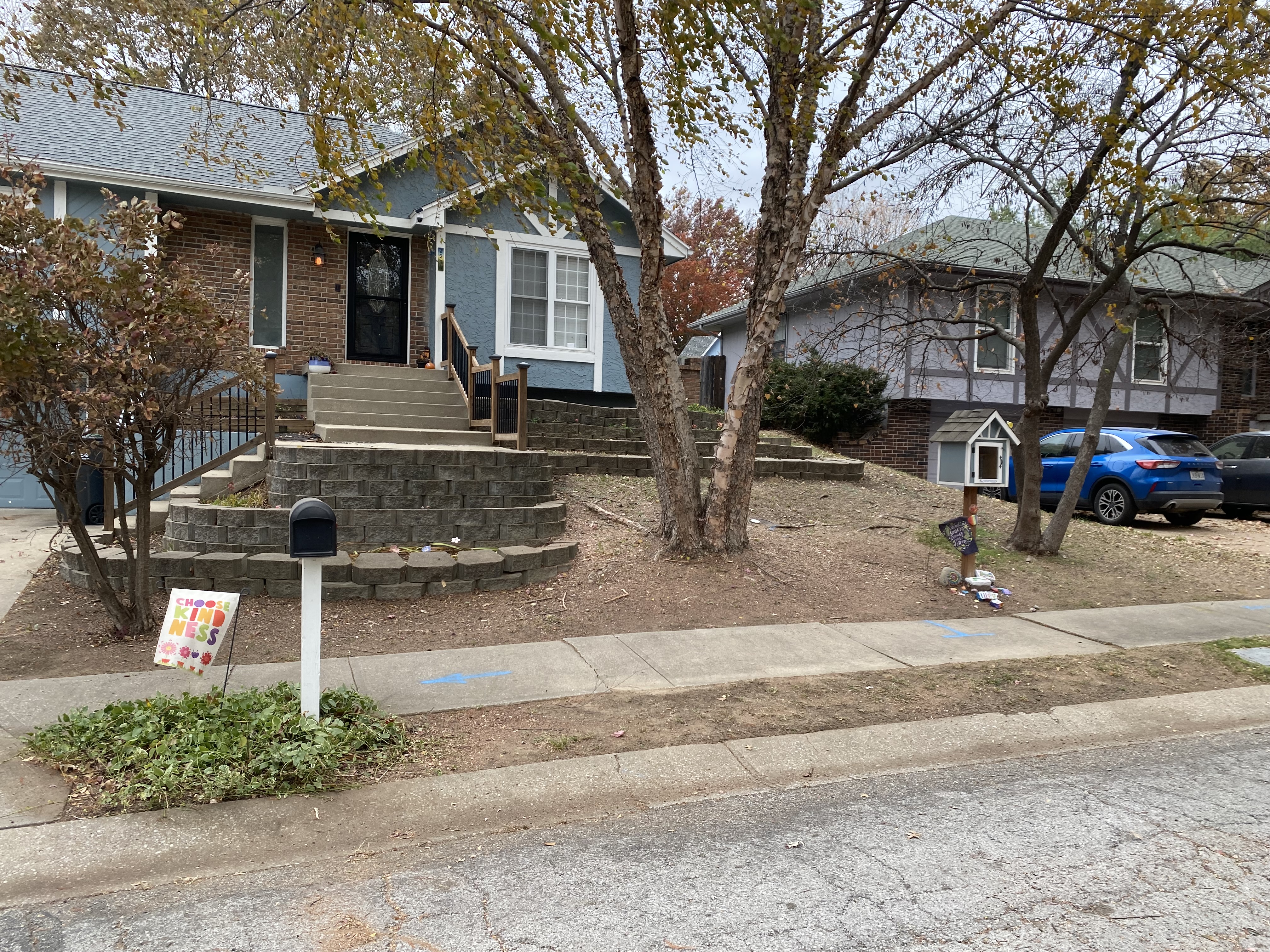 Front yard clean and clear after leaf cleanup