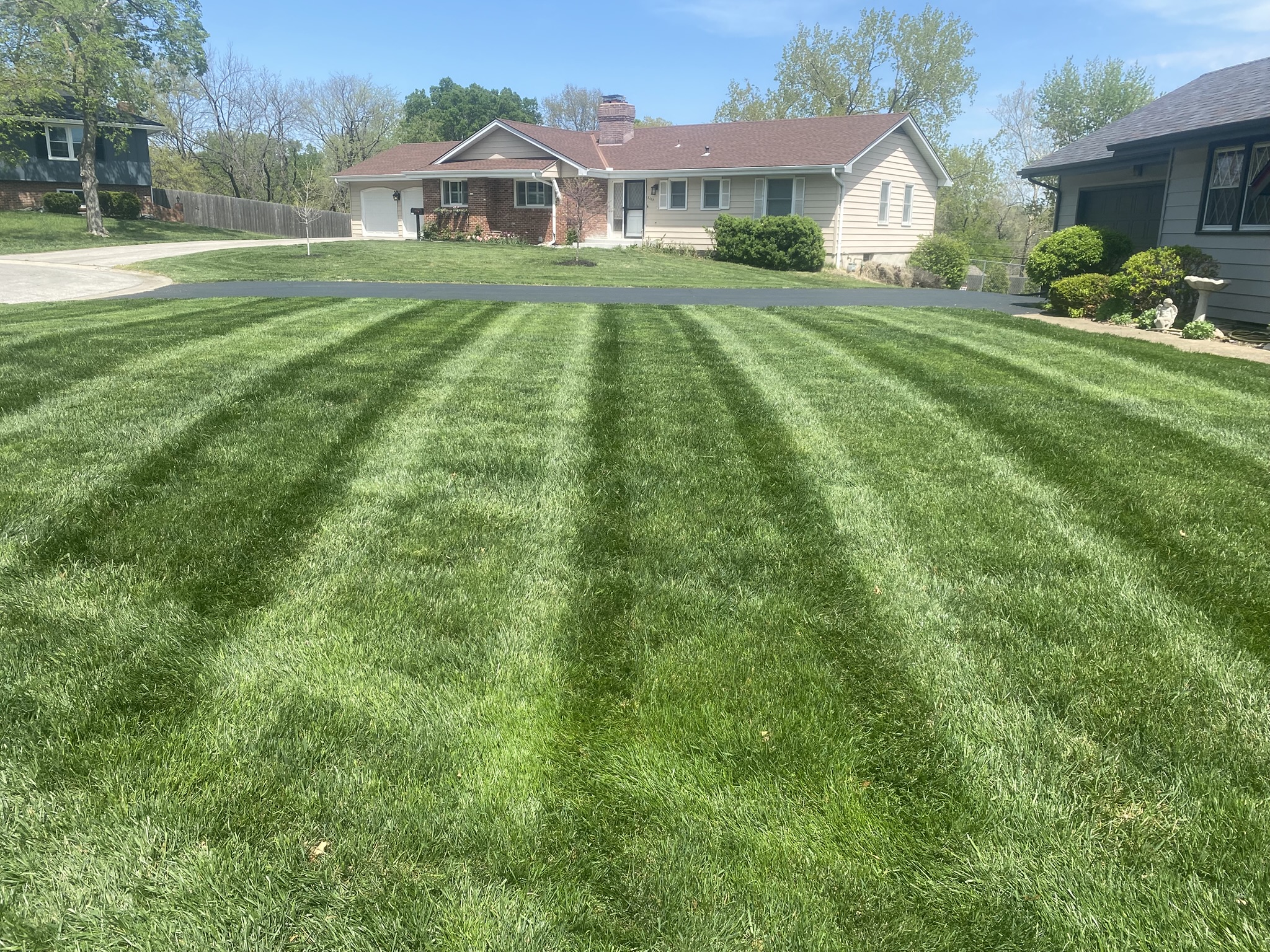 Front yard mowing finish