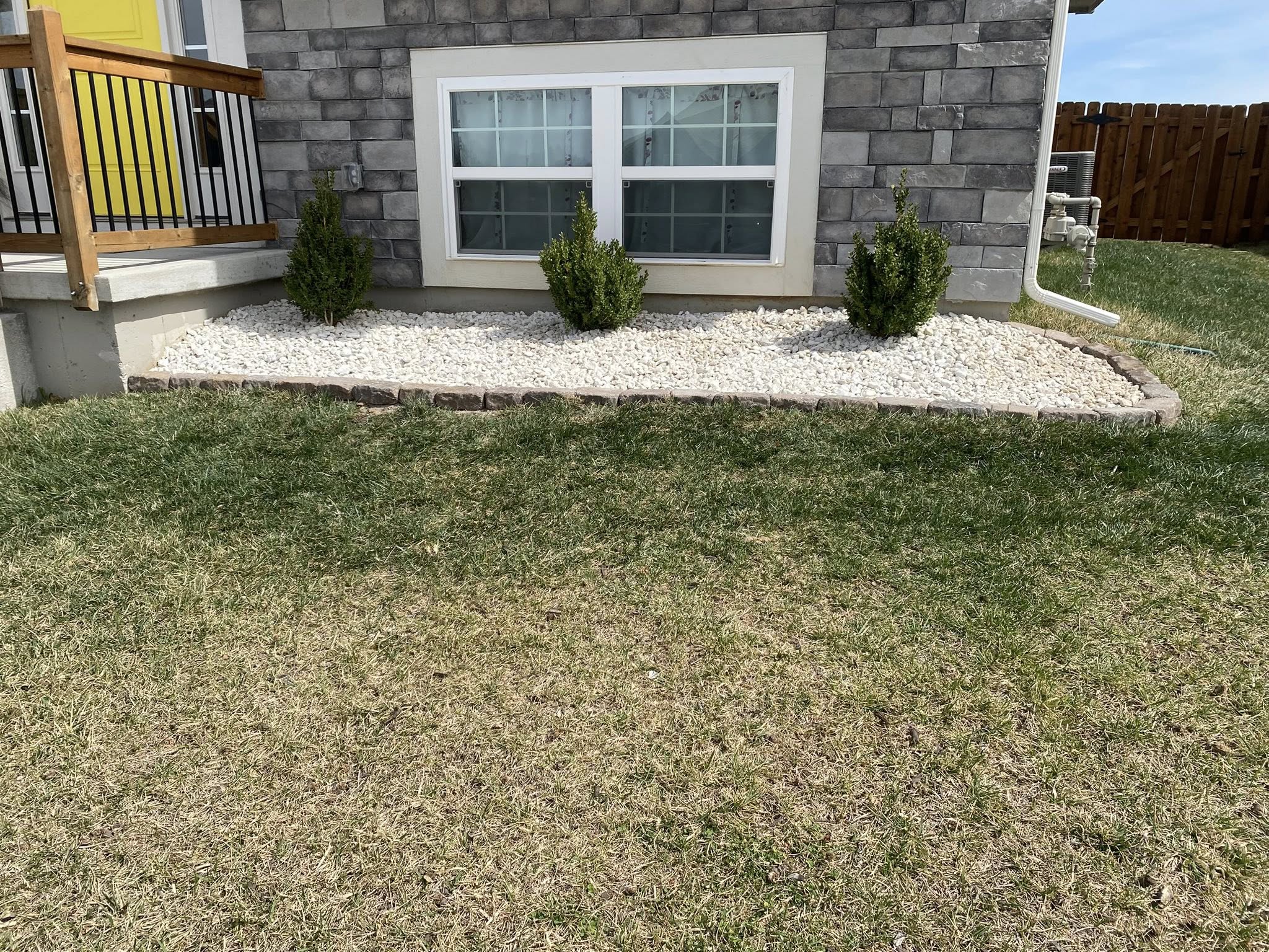 Front rock bed after